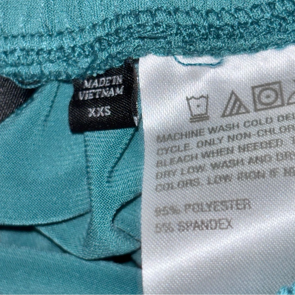 Colleen Lopez Asymmetrical green Skirt NWOT - Picture 5 of 8